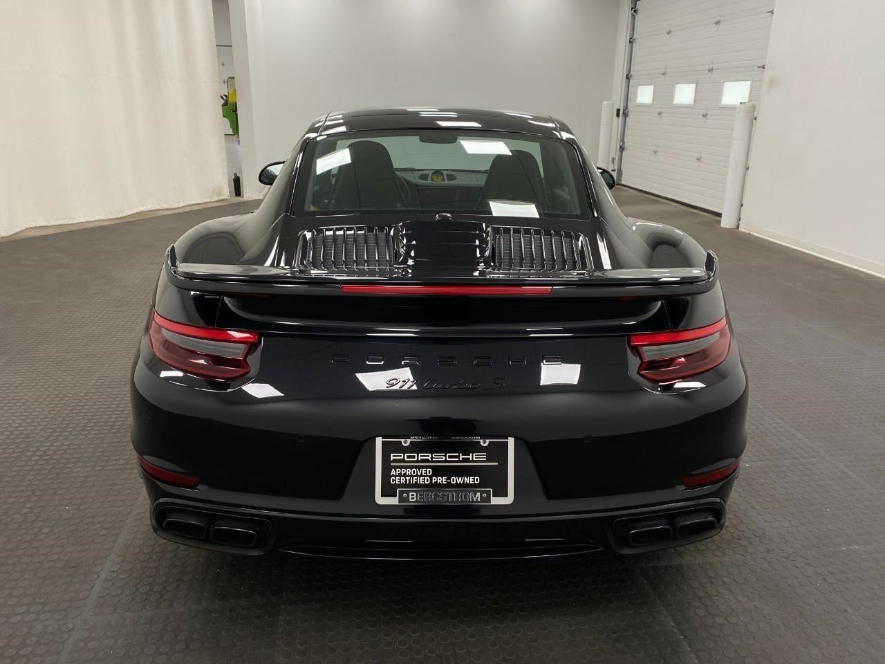 2019 Porsche 911 Turbo S