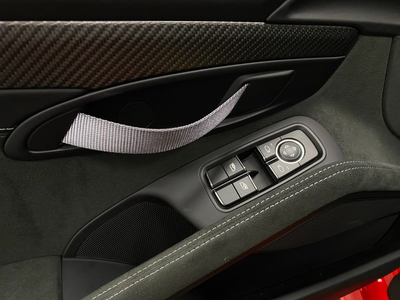 2025 Porsche 718 Cayman GT4 RS