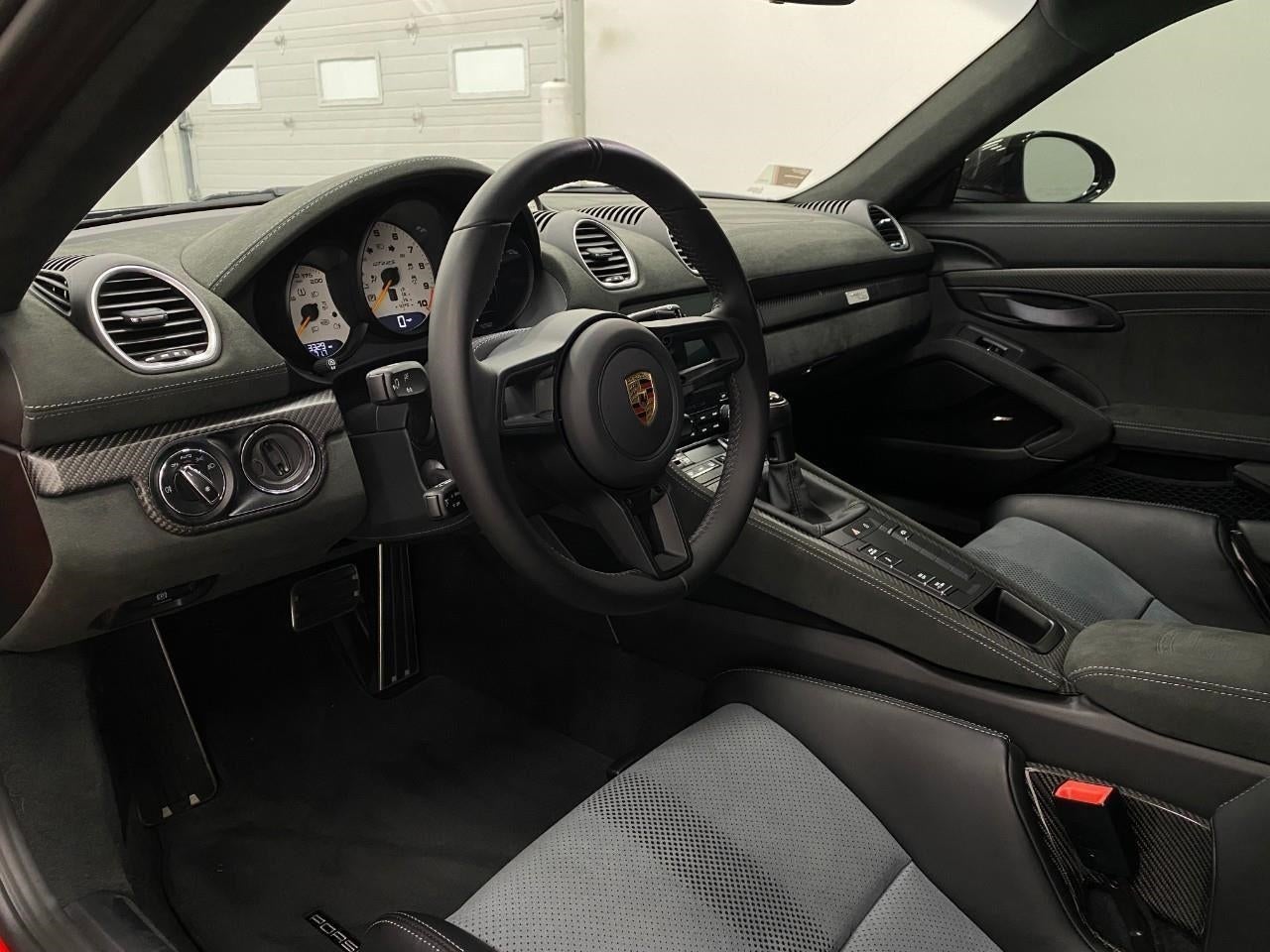 2025 Porsche 718 Cayman GT4 RS