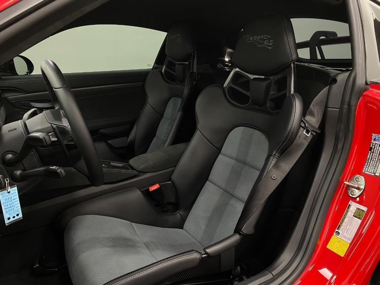 2025 Porsche 718 Cayman GT4 RS