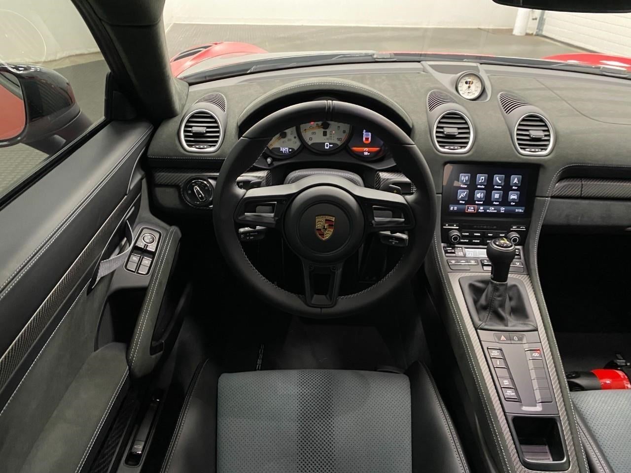 2025 Porsche 718 Cayman GT4 RS
