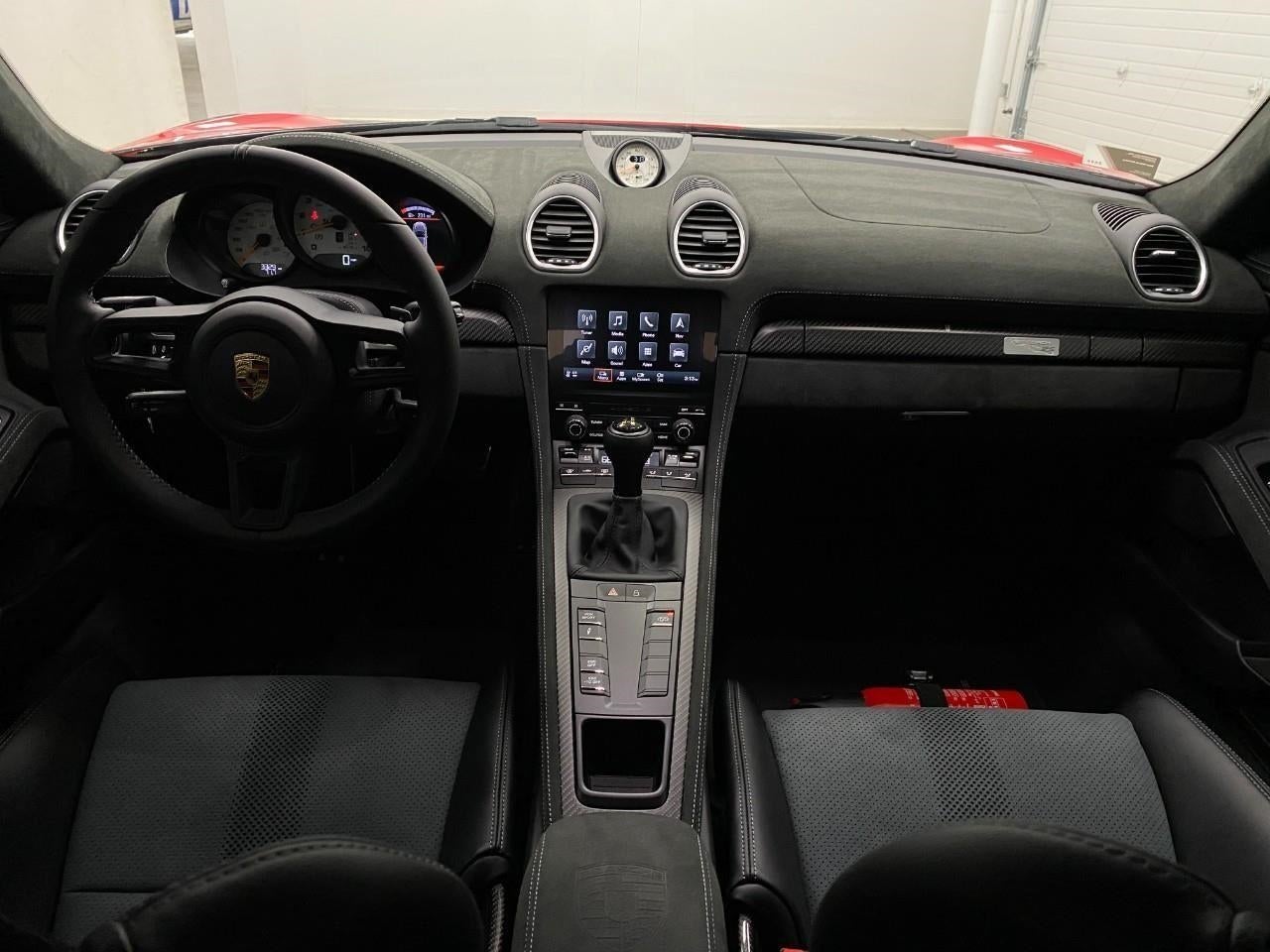 2025 Porsche 718 Cayman GT4 RS