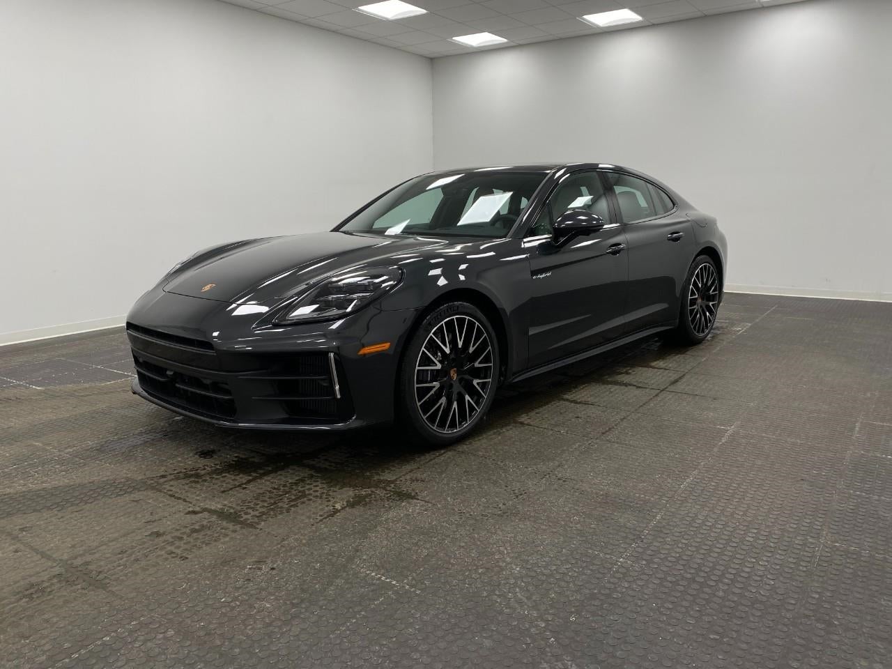 2026 Porsche Panamera 4 E-Hybrid