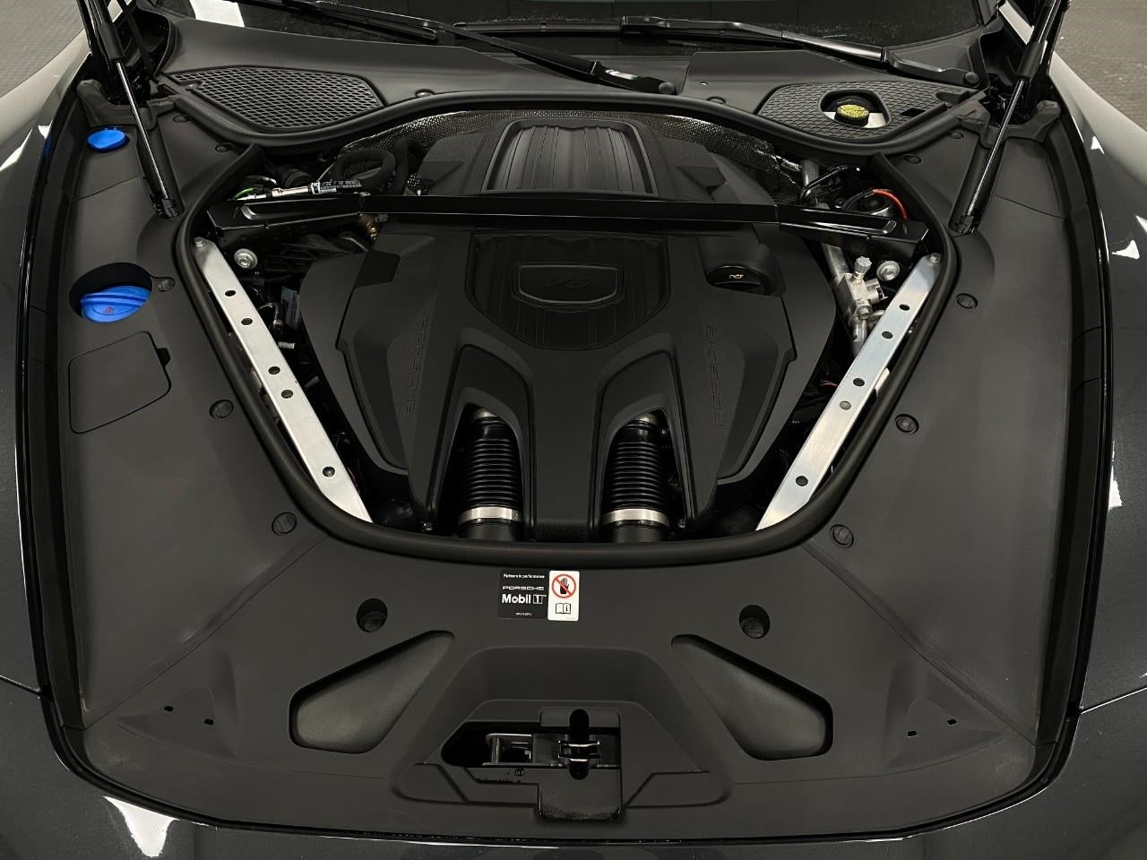 2026 Porsche Panamera 4 E-Hybrid