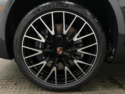 2026 Porsche Panamera 4 E-Hybrid