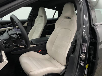 2026 Porsche Panamera 4 E-Hybrid