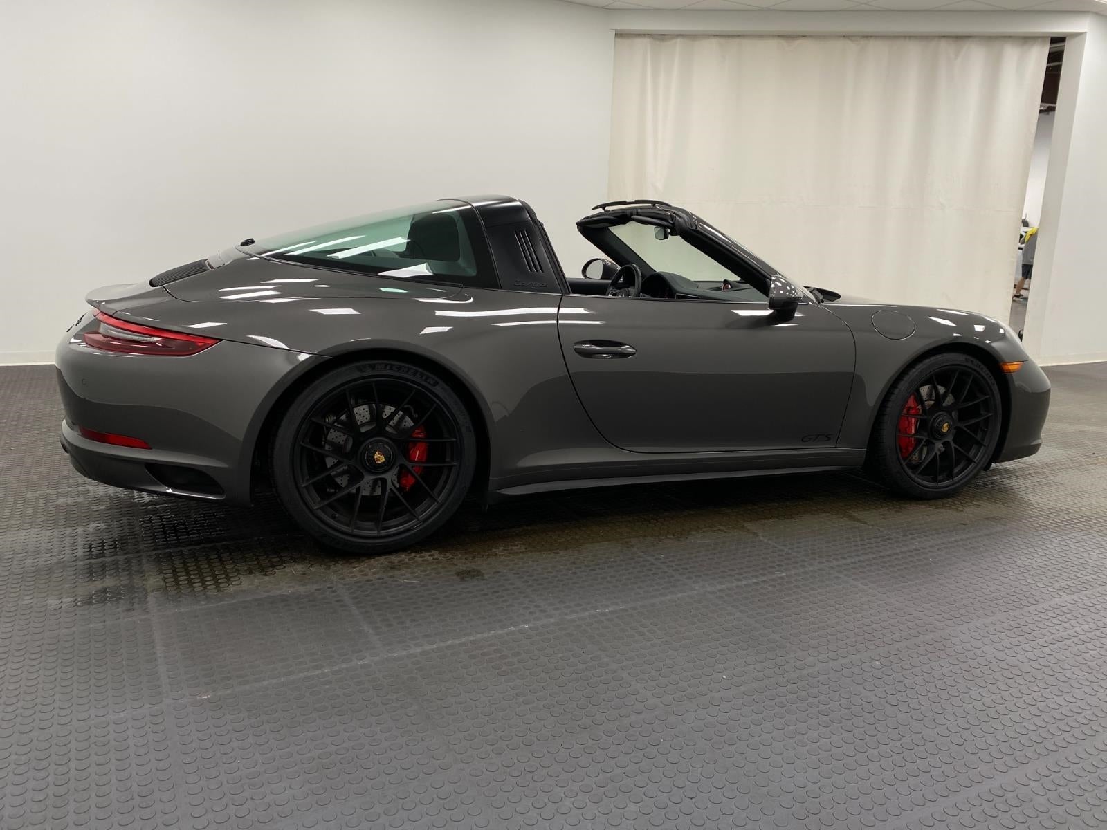 2019 Porsche 911 4 GTS