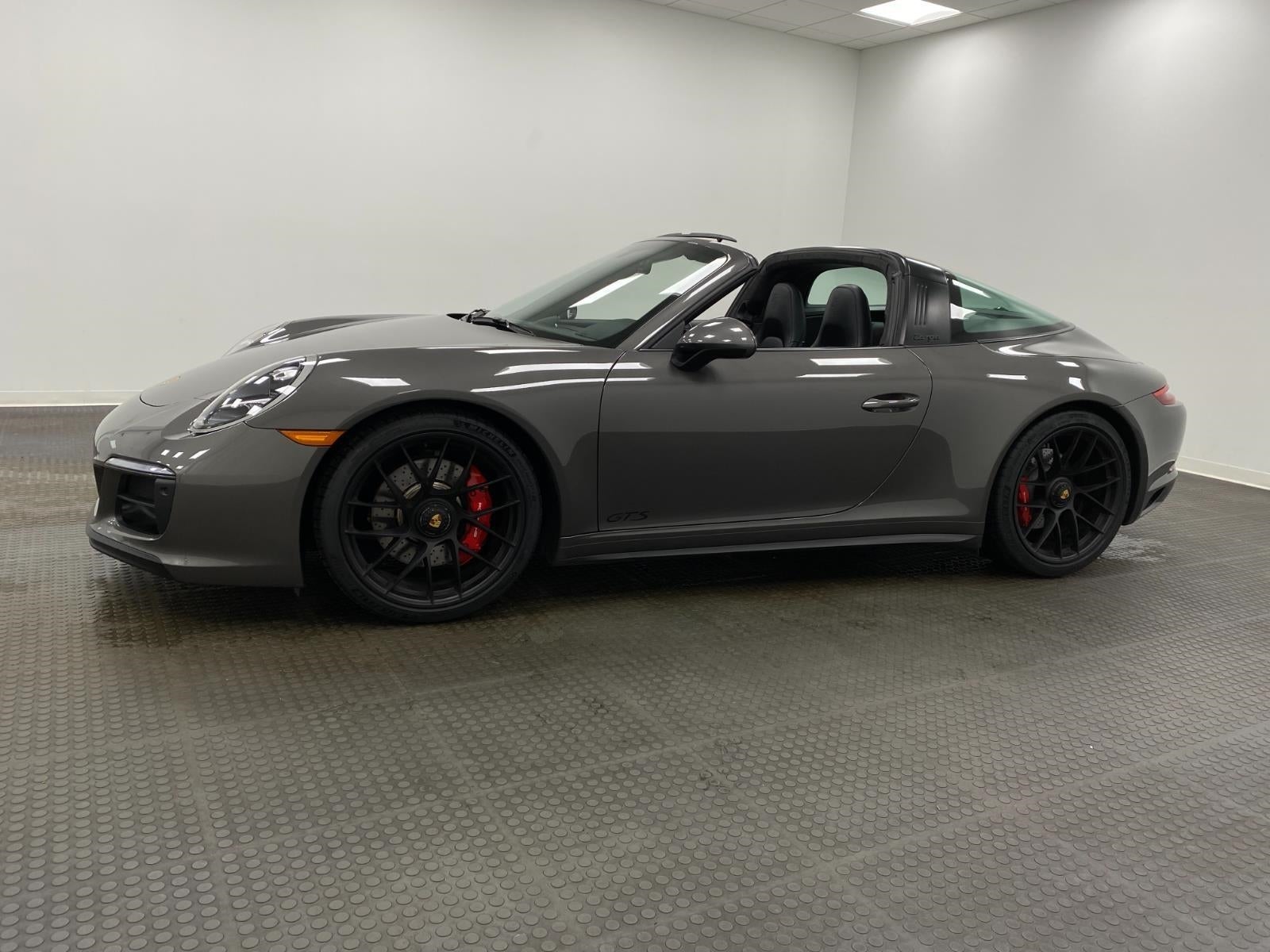 2019 Porsche 911 4 GTS