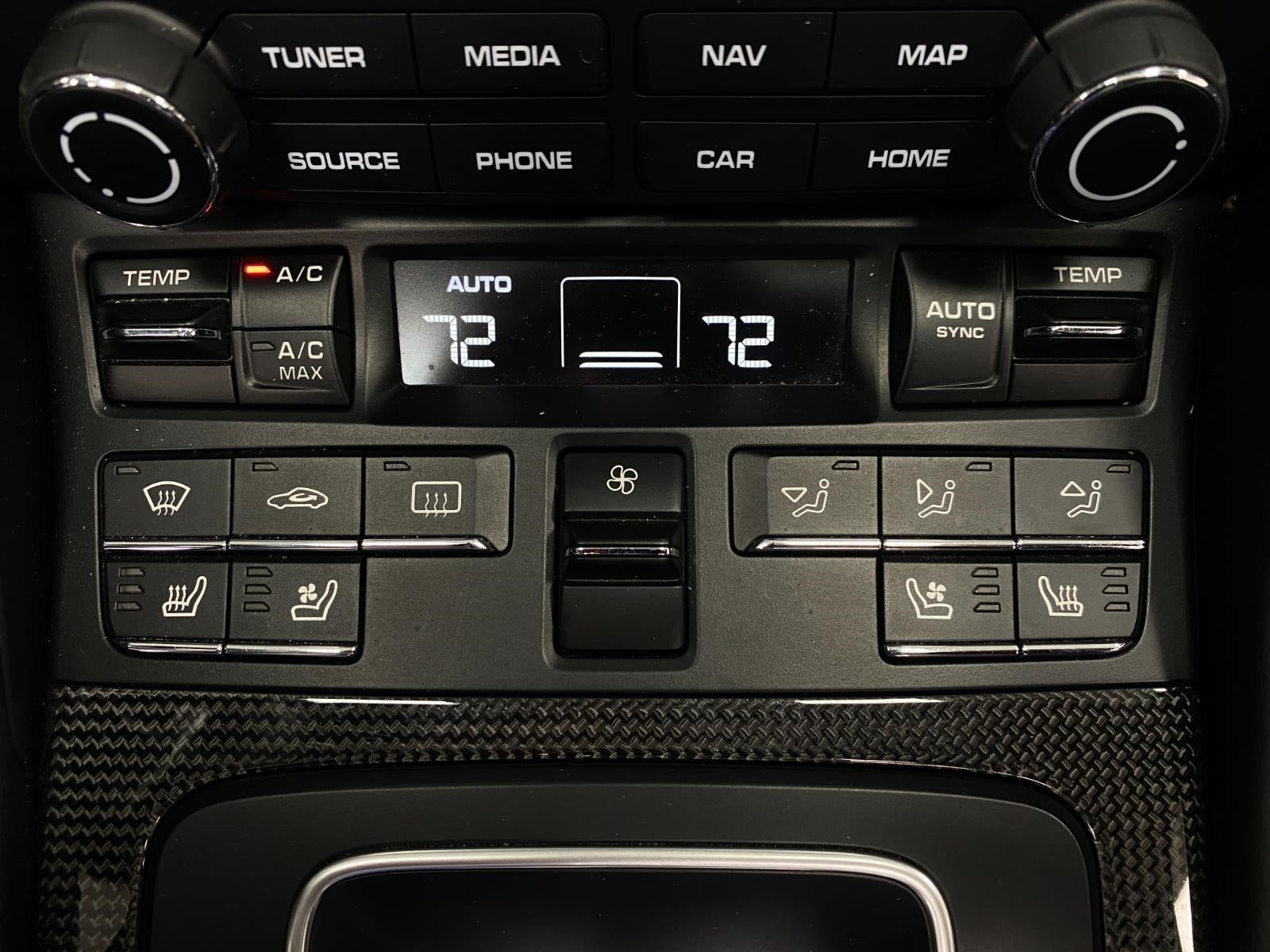 2019 Porsche 911 4 GTS