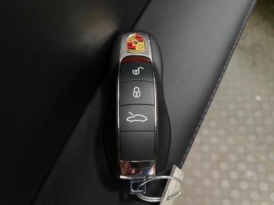 2019 Porsche 911 4 GTS