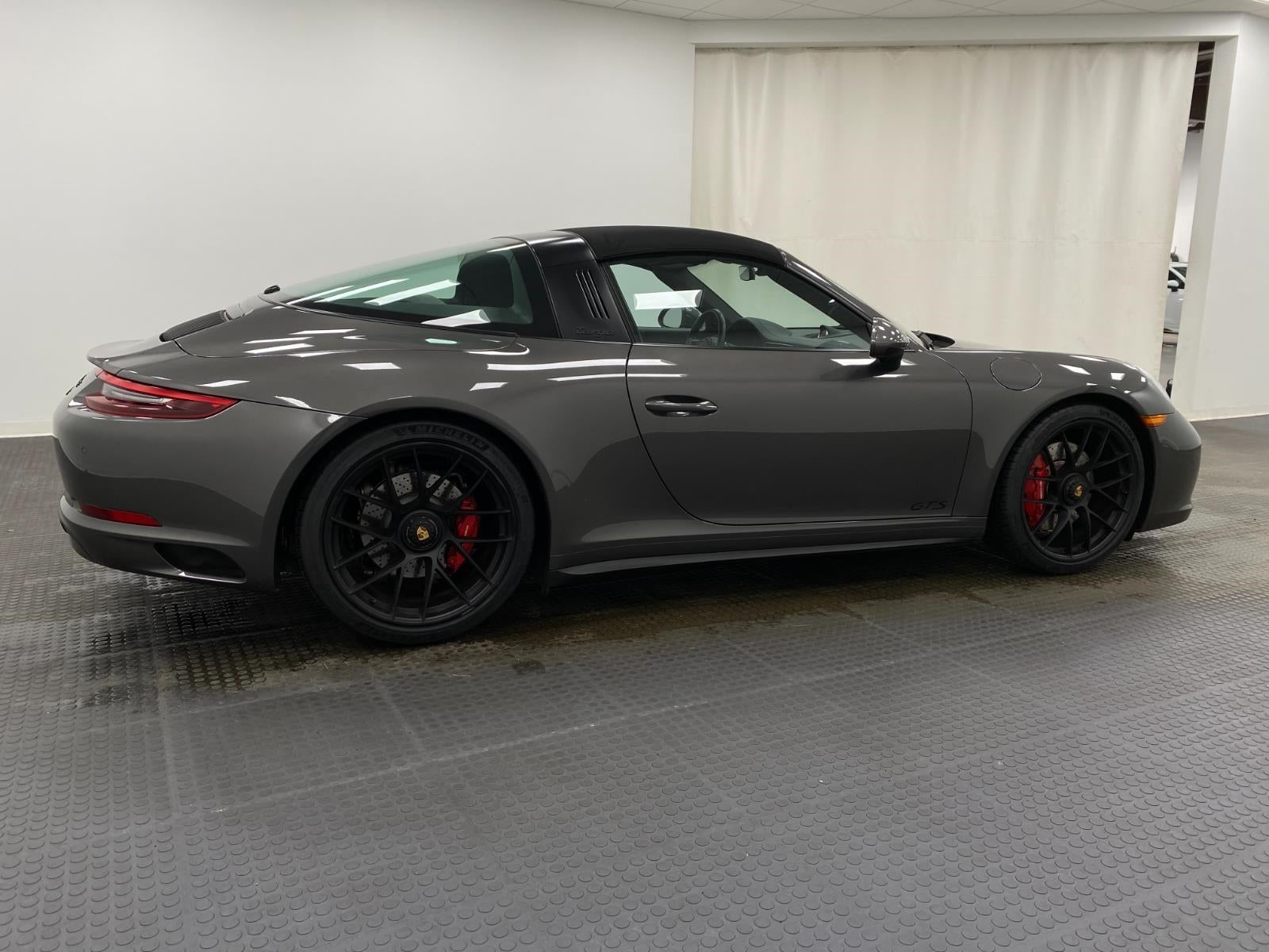 2019 Porsche 911 4 GTS