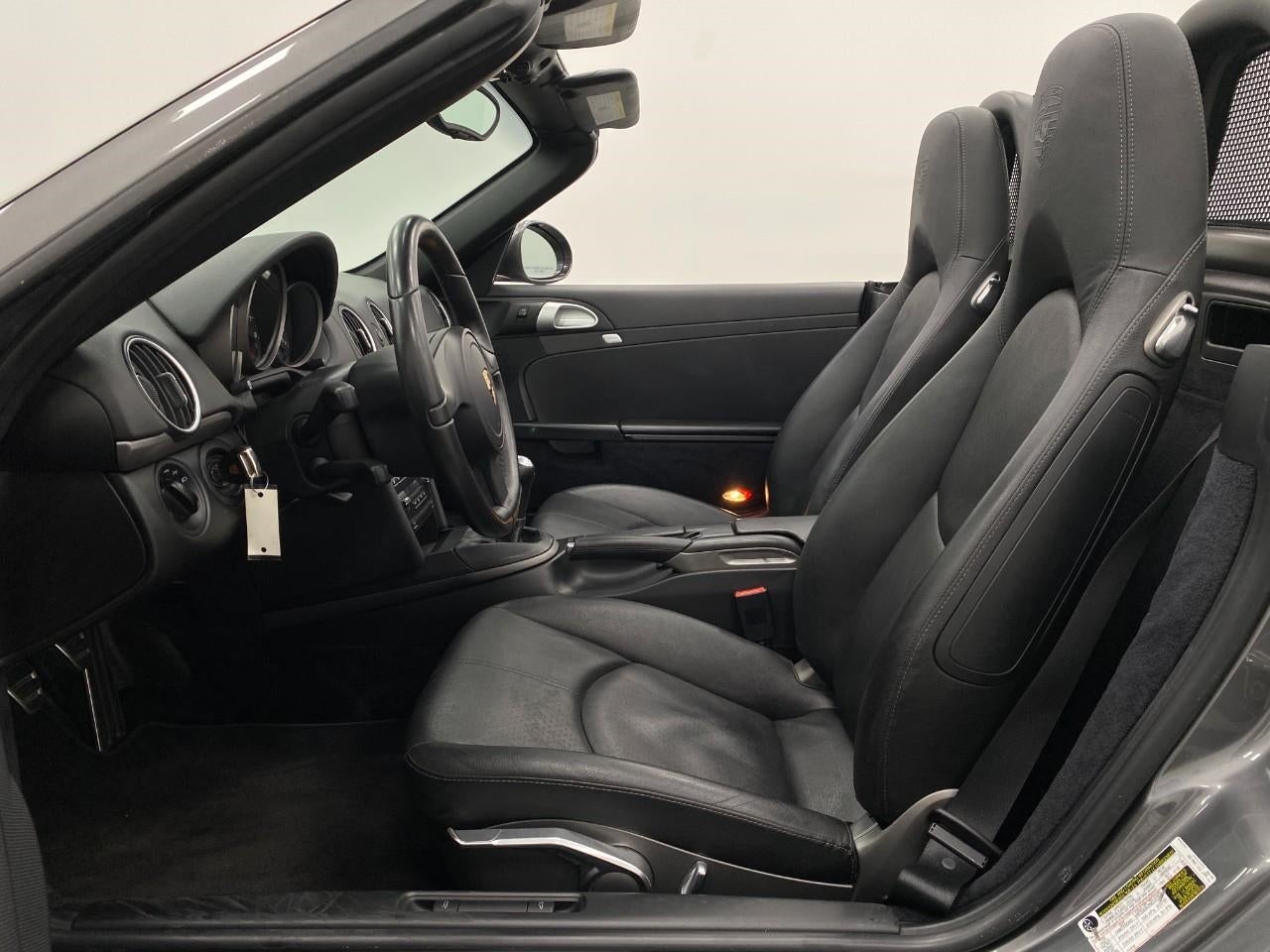 2011 Porsche Boxster 2dr Roadster