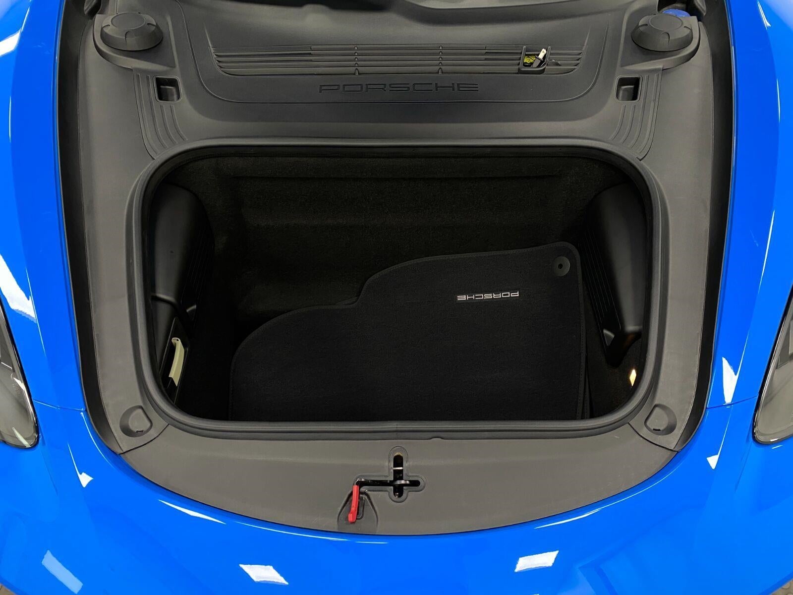 2024 Porsche 718 Boxster S