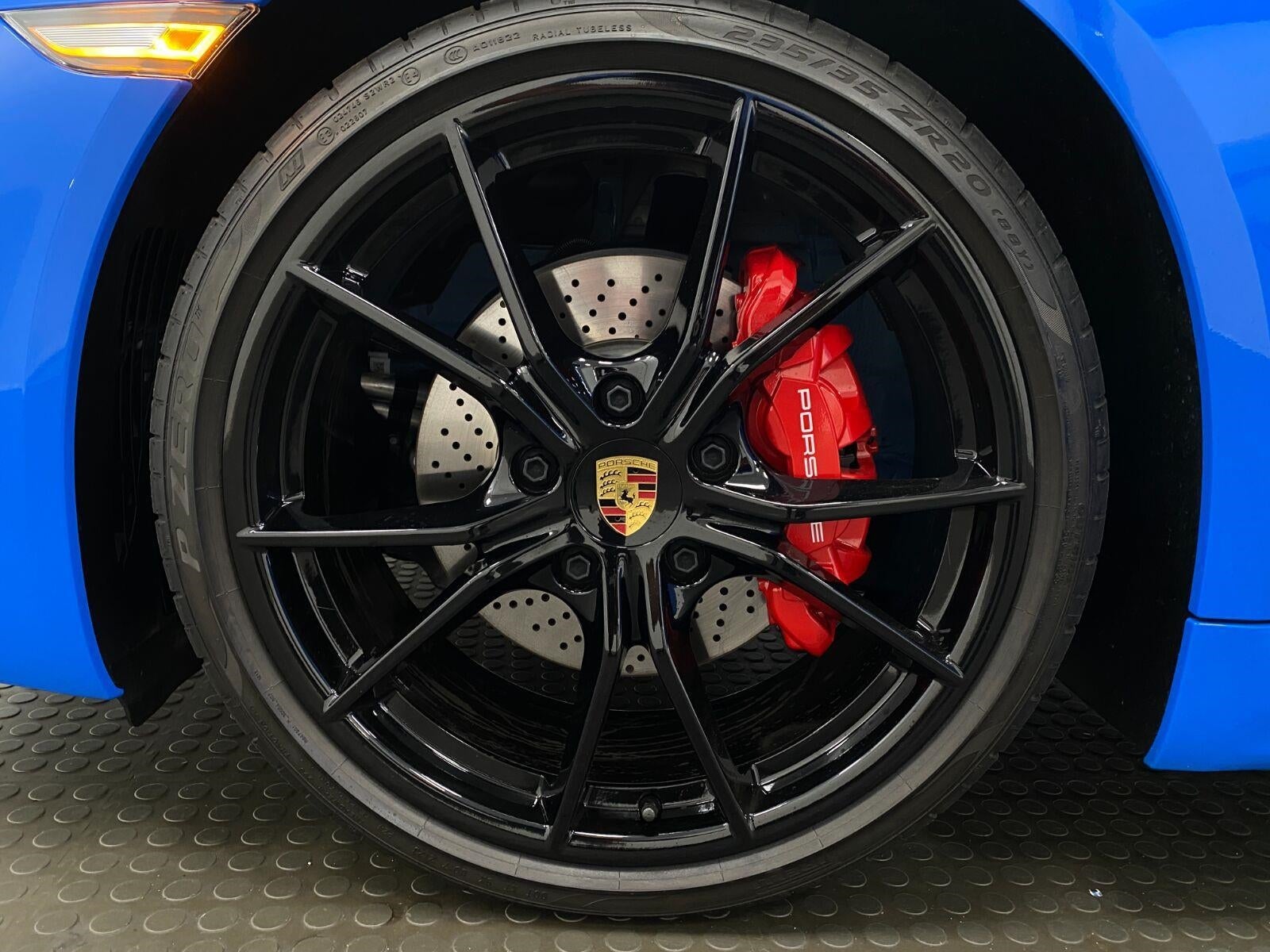 2024 Porsche 718 Boxster S