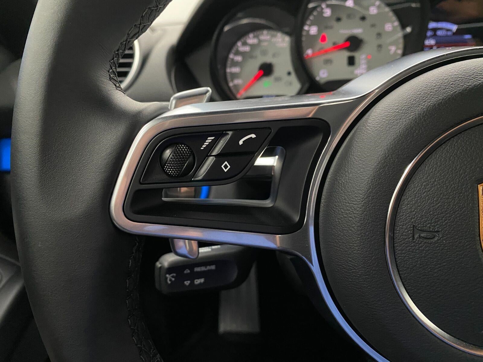 2024 Porsche 718 Boxster S