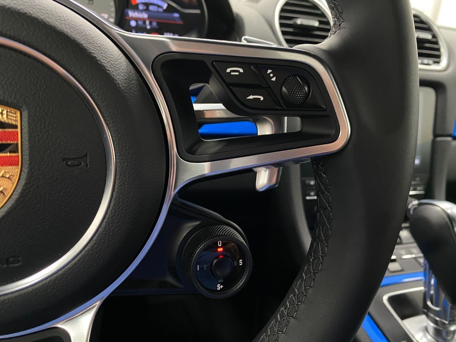 2024 Porsche 718 Boxster S