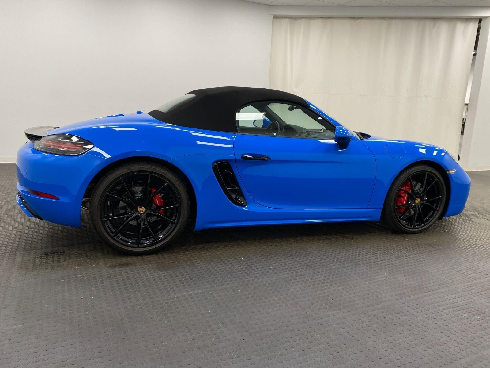 2024 Porsche 718 Boxster S