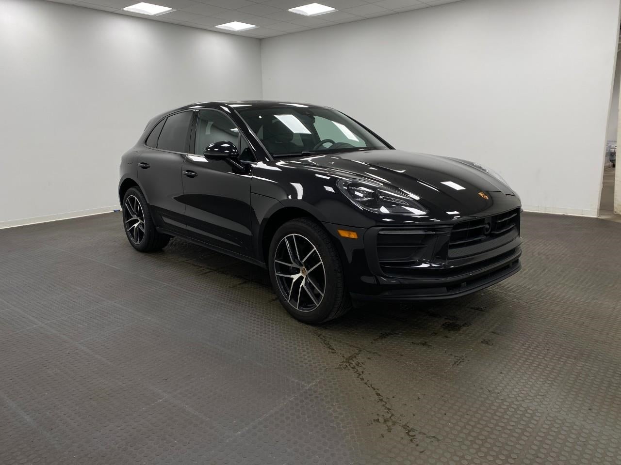 2023 Porsche Macan AWD