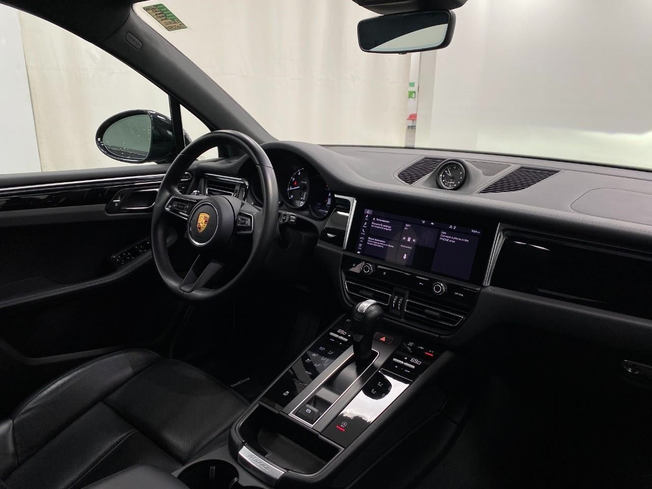 2023 Porsche Macan AWD