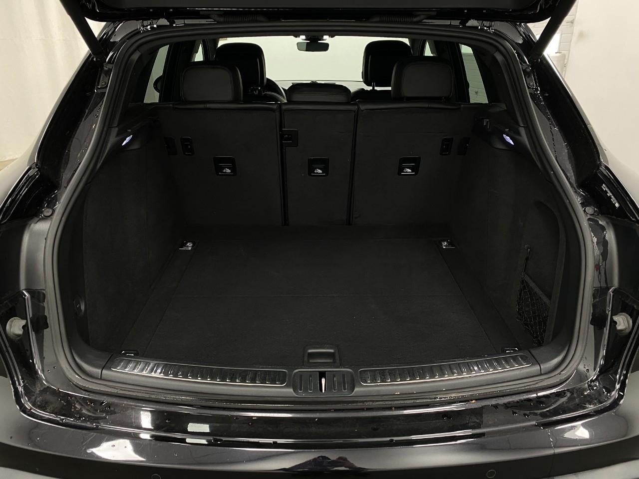 2023 Porsche Macan AWD
