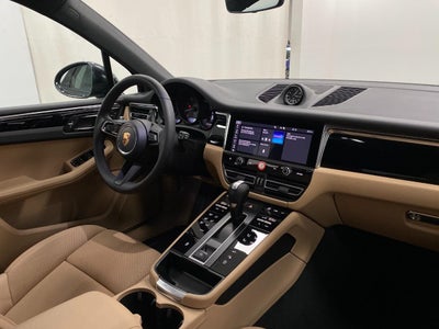 2026 Porsche Macan AWD