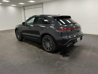 2026 Porsche Macan AWD