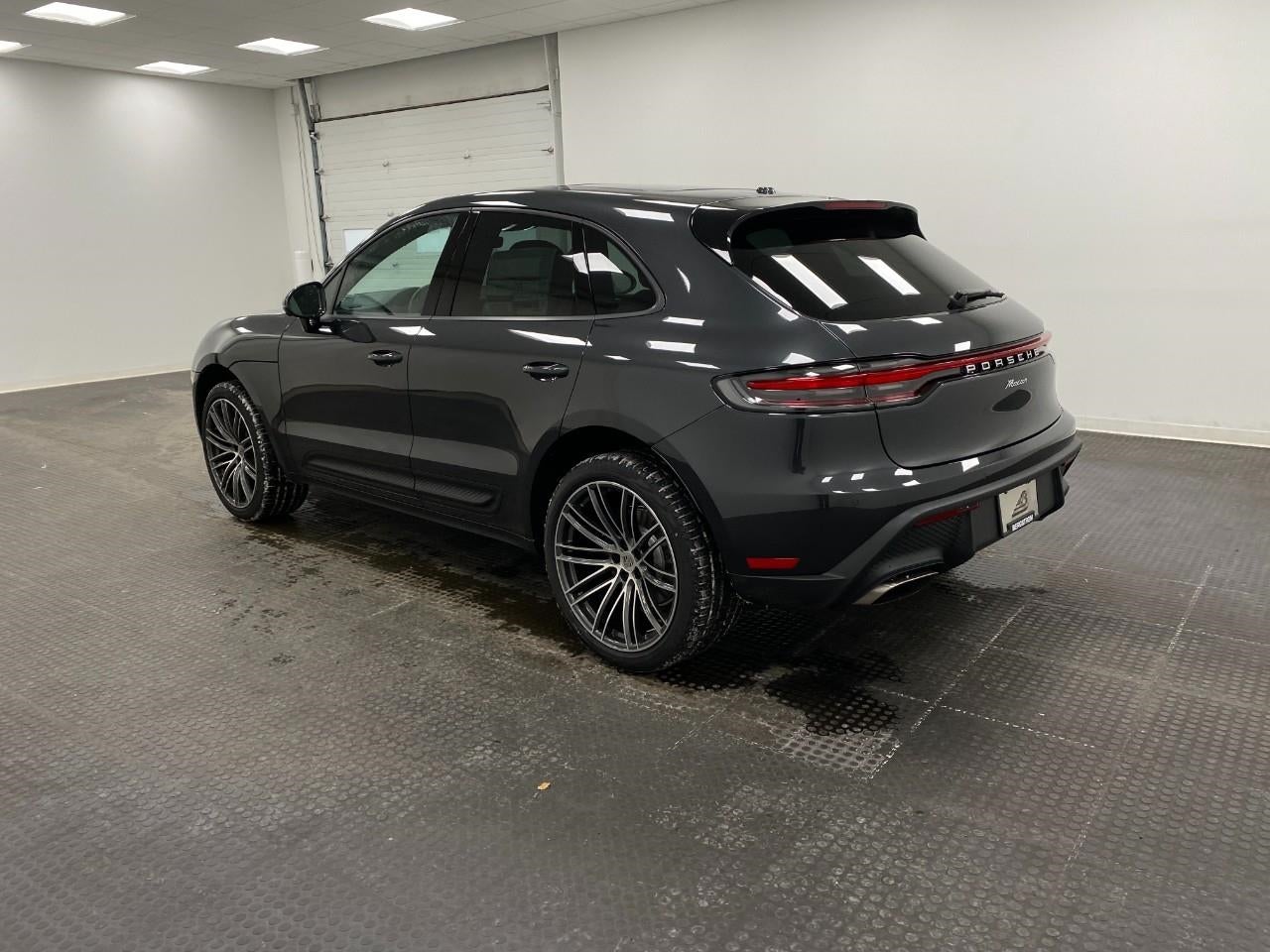 2026 Porsche Macan AWD