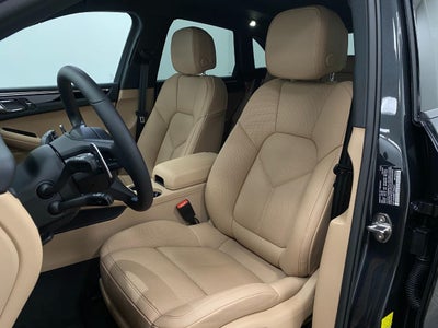 2026 Porsche Macan AWD