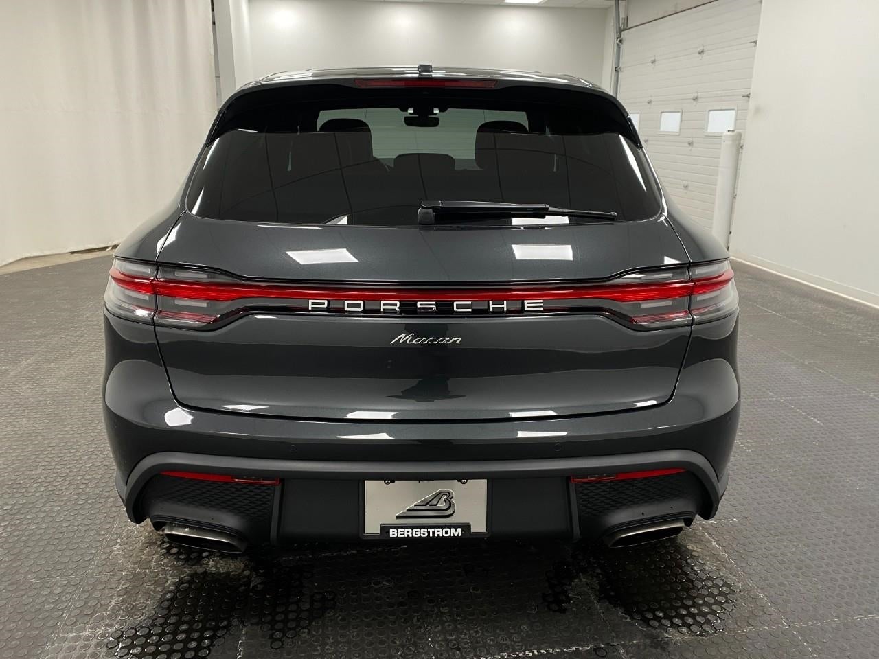 2026 Porsche Macan AWD