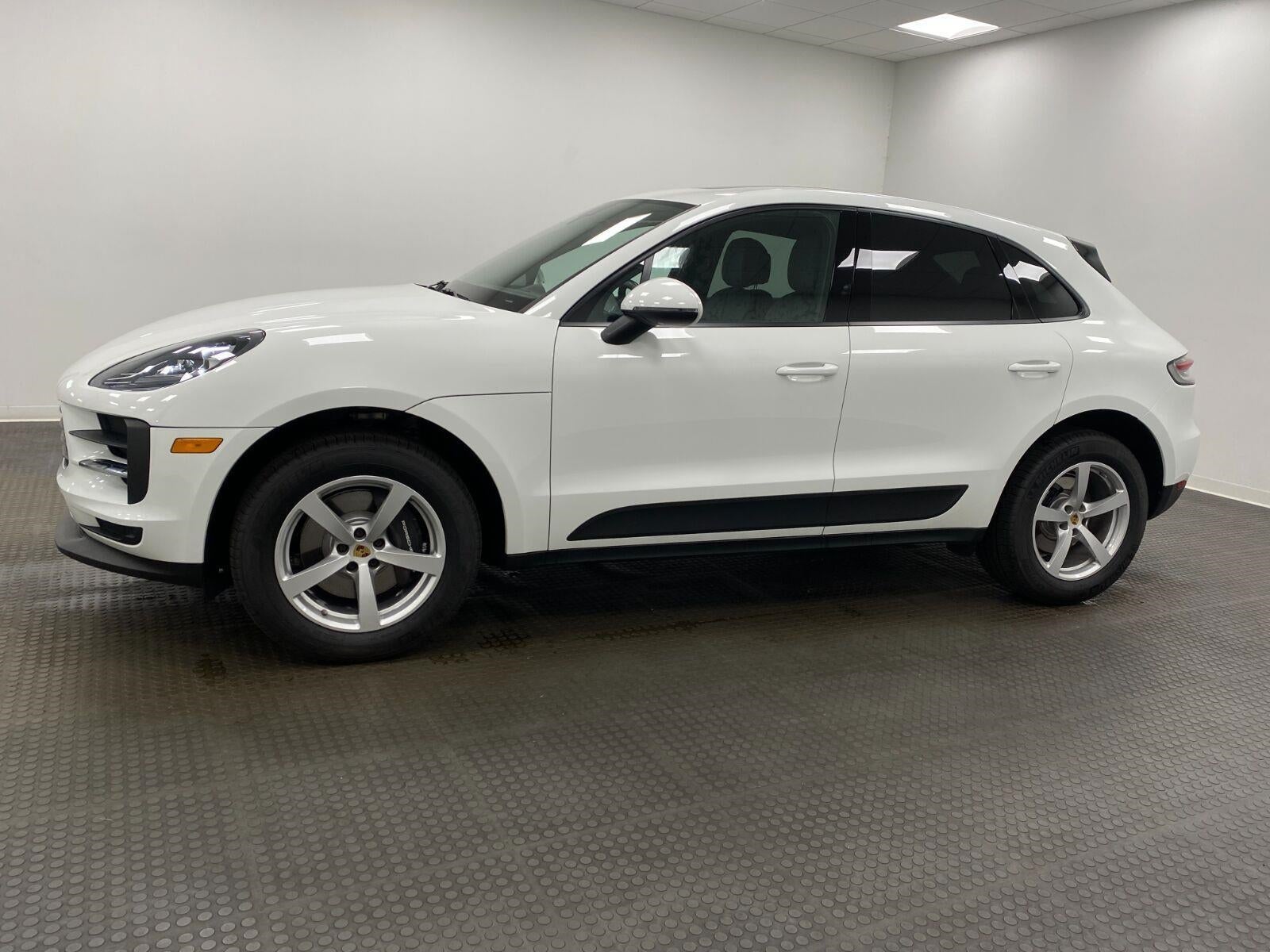 2021 Porsche Macan AWD