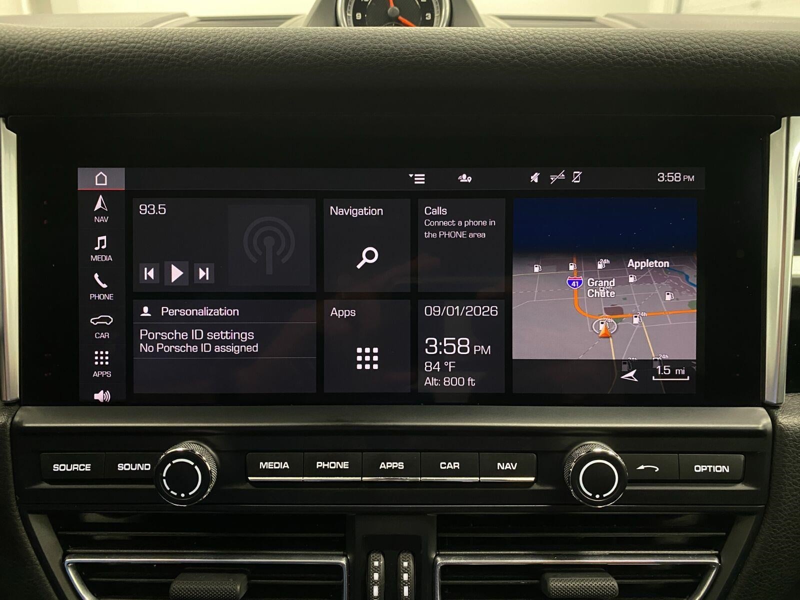 2021 Porsche Macan AWD