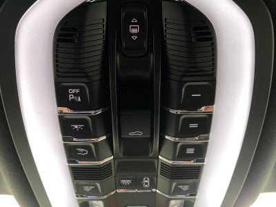 2021 Porsche Macan AWD