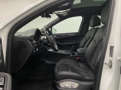 2021 Porsche Macan AWD