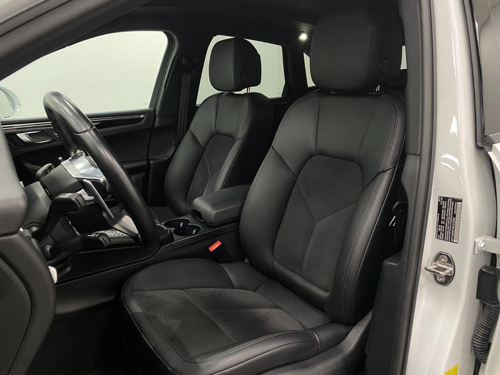 2021 Porsche Macan AWD