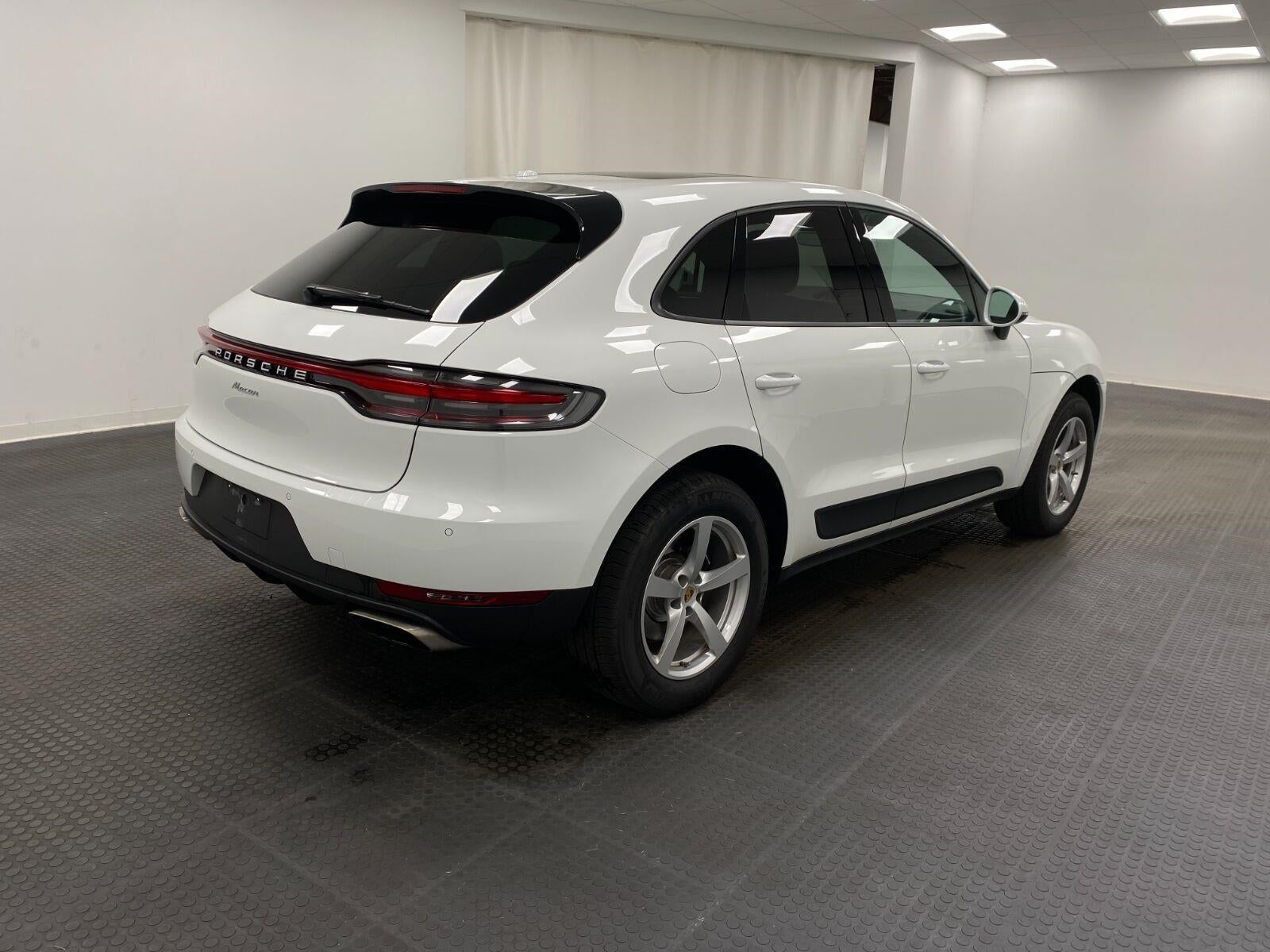 2021 Porsche Macan AWD