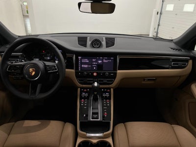2026 Porsche Macan AWD
