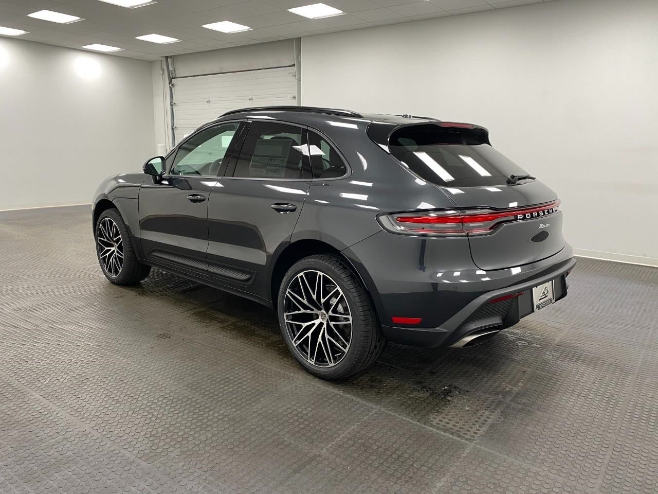 2026 Porsche Macan AWD