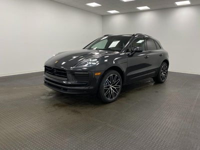 2026 Porsche Macan AWD