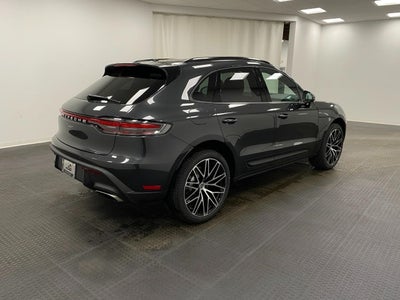 2026 Porsche Macan AWD