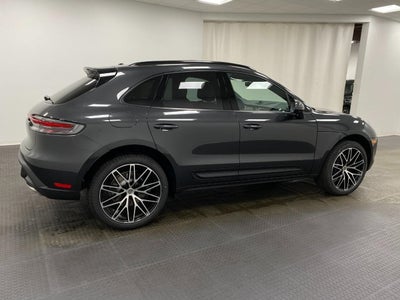 2026 Porsche Macan AWD