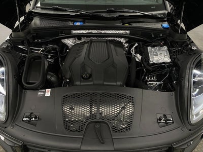 2026 Porsche Macan AWD