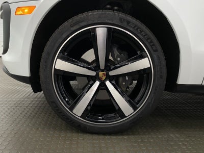 2026 Porsche Macan T