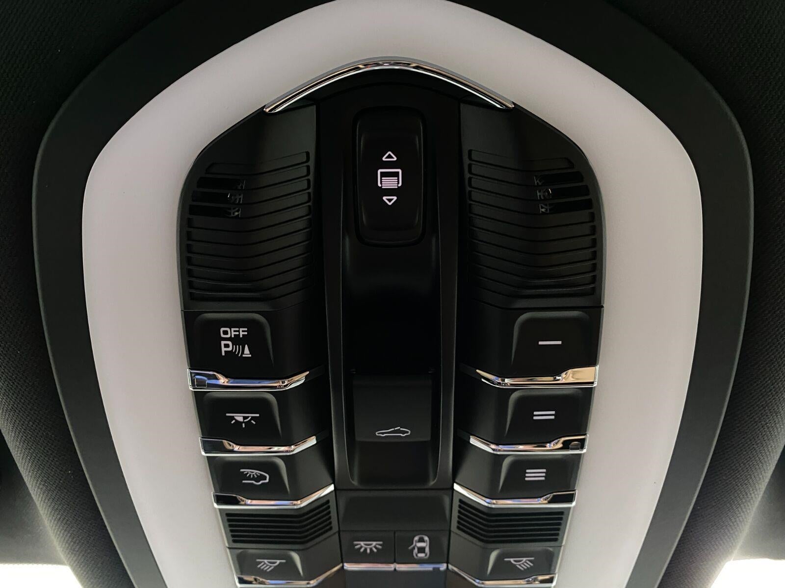 2026 Porsche Macan T