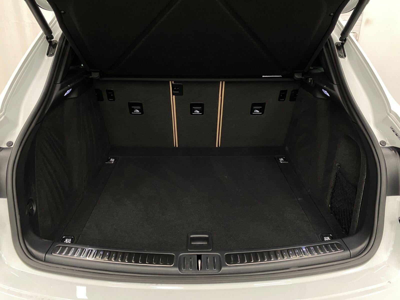2026 Porsche Macan T