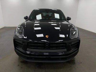 2026 Porsche Macan AWD