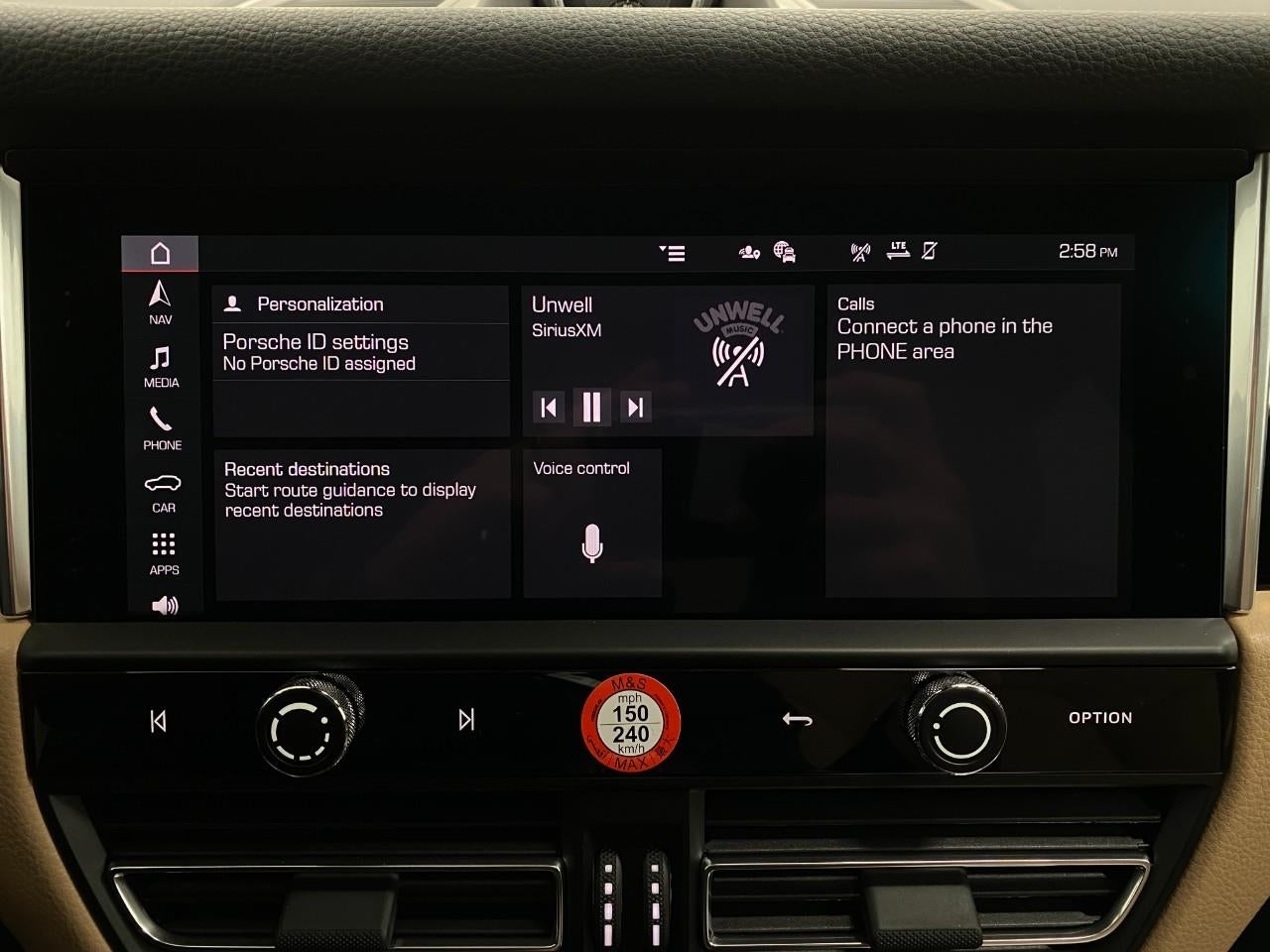 2026 Porsche Macan AWD