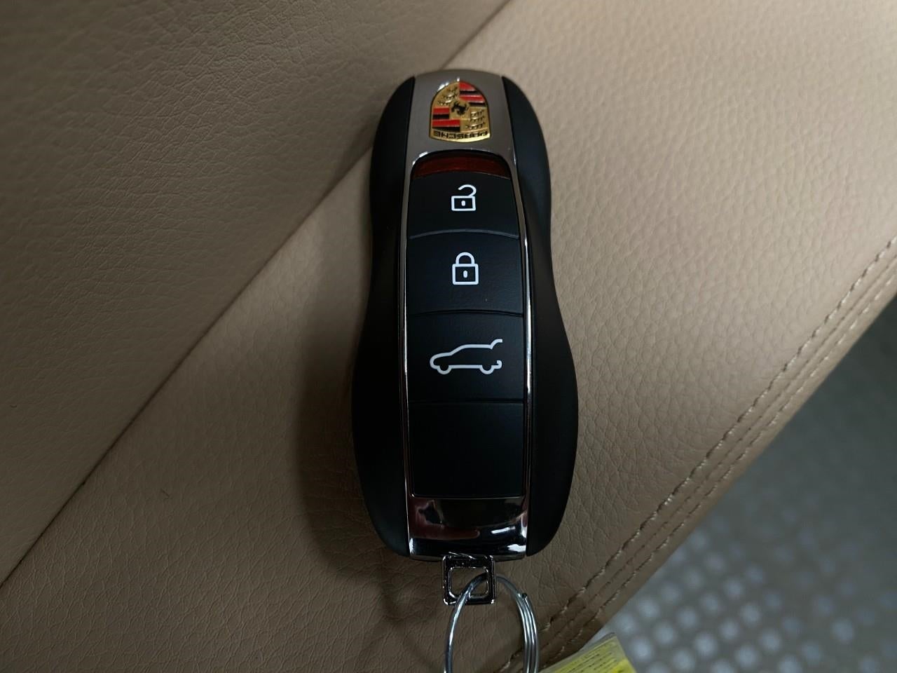 2026 Porsche Macan AWD