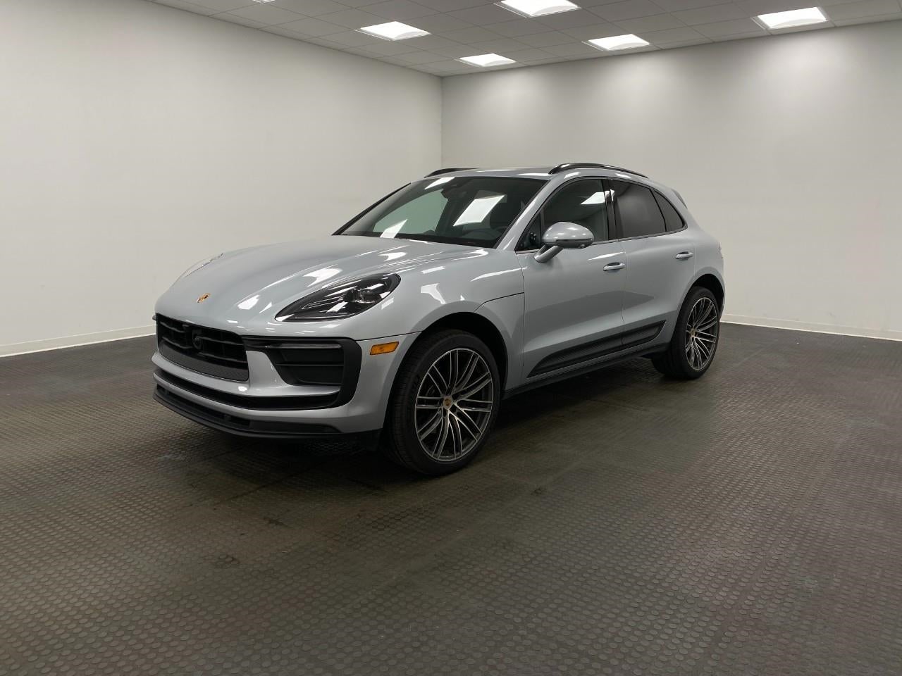 2026 Porsche Macan AWD