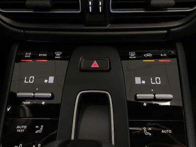 2026 Porsche Macan AWD