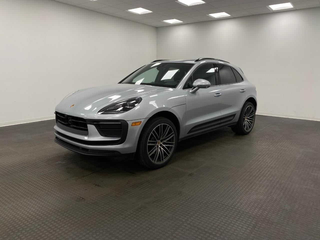 2026 Porsche Macan AWD